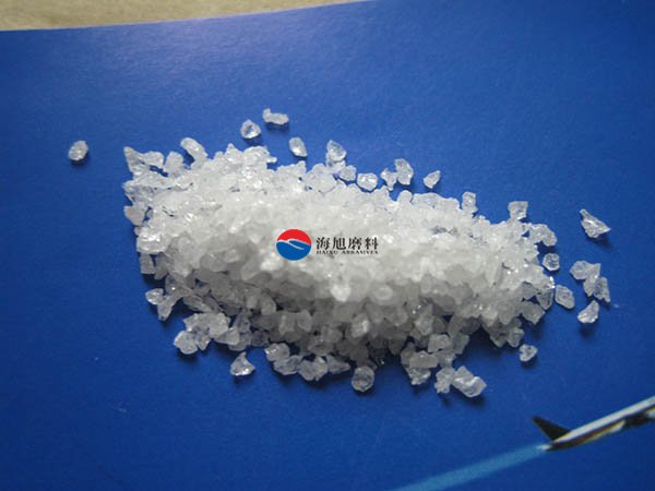 白剛玉的優點及影響色澤變化的因素