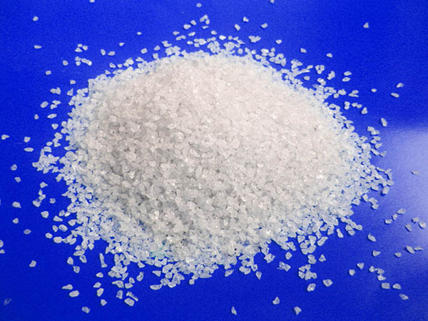  海旭磨料廠淺談白剛玉磨料特點有哪些